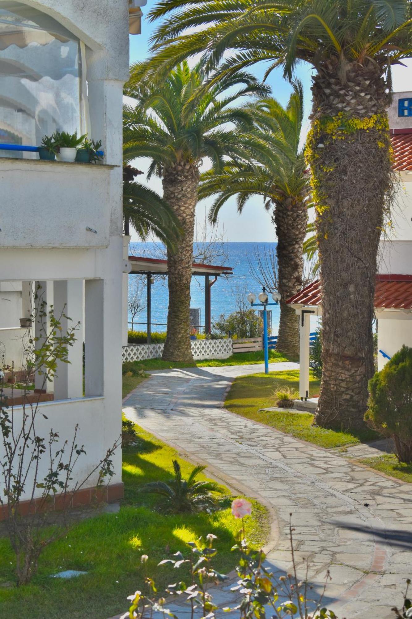 Varonos Summer Residences Apartment Siviri