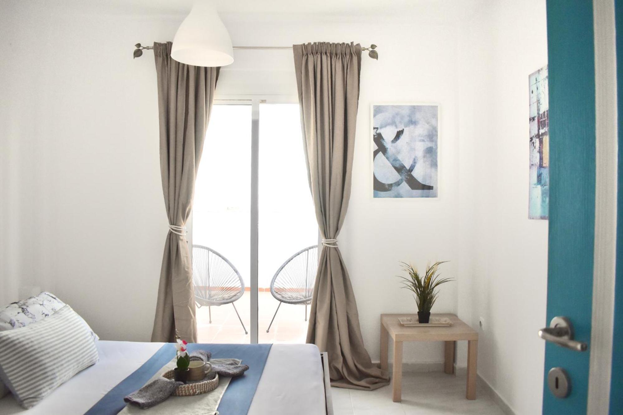 Varonos Summer Residences *